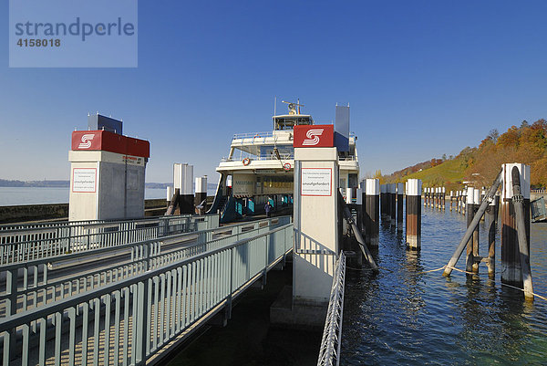 Meersburg - Verbindungsbrücke zum Fährschiff - Baden-Württemberg  Deutschland  Europa.