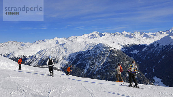 Skifahren auf dem Parsenn - Davos  Kanton Graubünden  Schweiz  Europa.
