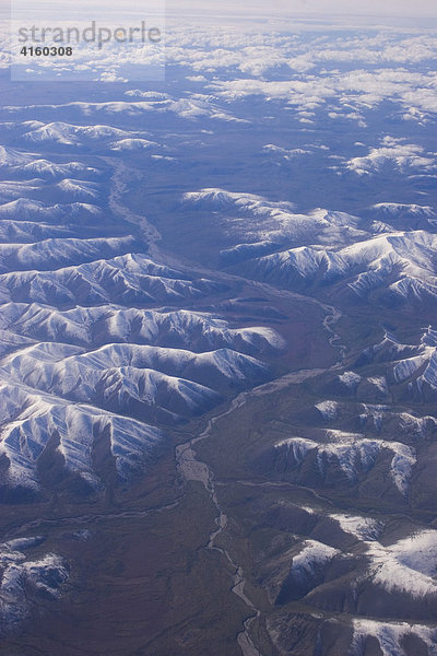 Kolyma Fluss  Kolymagebirge. Magadan area  Eastern Siberia  Russia