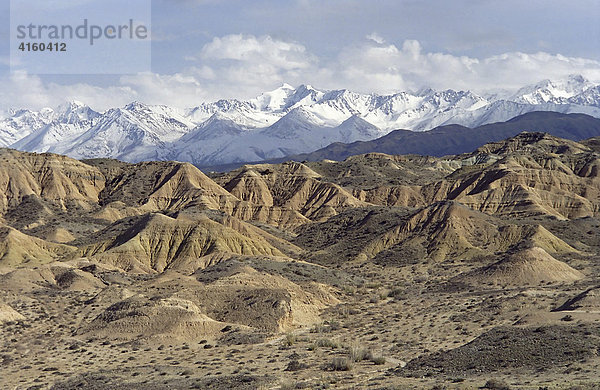 Nationalpark Altyn Emel. Aktau  Kasachstan.