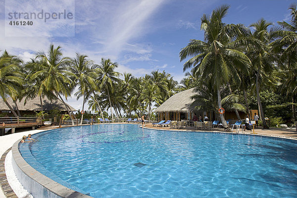 Swimming pool at Vilureef Resort  Maledives