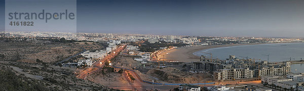 Übersicht über die Stadt Agadir  Marokko  Afrika