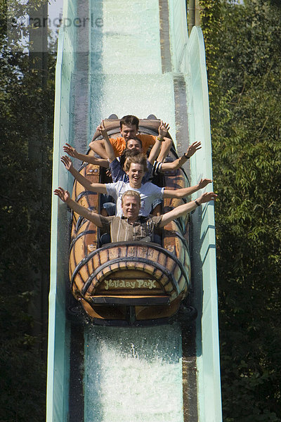 Wasserachterbahn im Holidaypark  Haßloch  Rheinland-Pfalz  Deutschland.