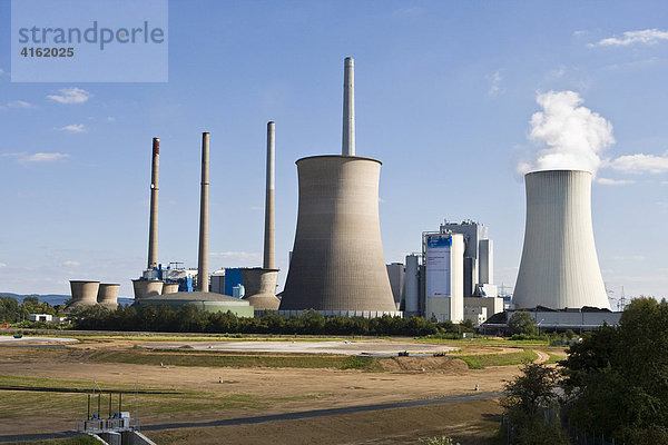 Das von dem Energiekonzern EON betriebene Staudinger Dampfkraftwerk  Grosskrotzenburg  Hessen  Deutschland.
