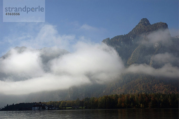 Der Königsee im Nationalpark Berchtesgaden  Bayern