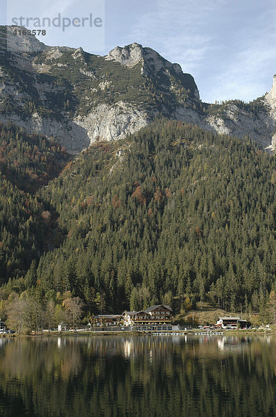 Der Hintersee im Nationalpark Berchtesgaden  Bayern