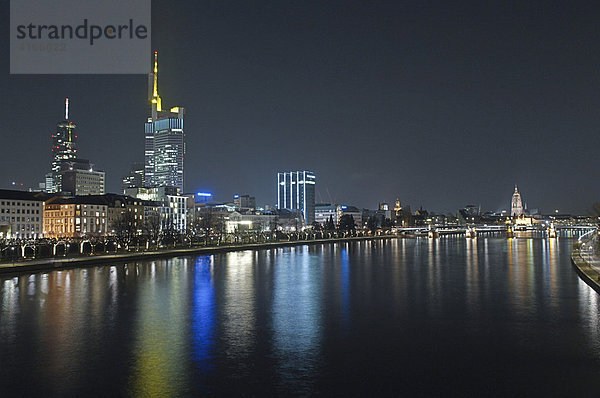 Skyline von Frankfurt bei Nacht  DRI/HDR Aufnahme  Frankfurt am Main  Hessen  Deutschland