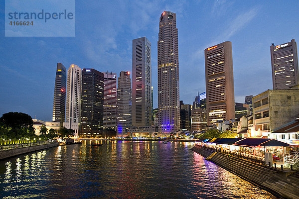 Financial District und Boat Quay am Singapur River  Singapur  Stadtstaat  Republik Singapur  Südostasien