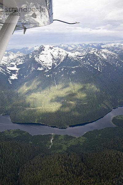 See in den Bergen der Rocky Mountains  British Columbia  Kanada  Nordamerika