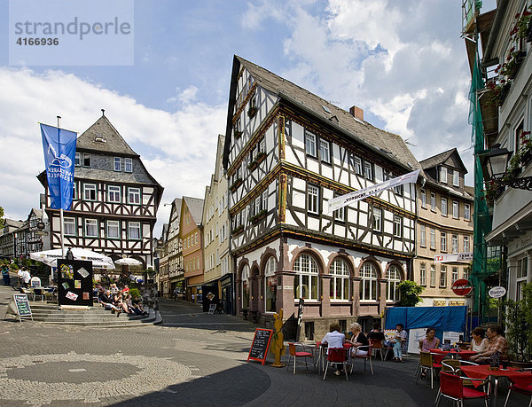 Historische Fachwerkhäuser in der Altstadt am Eisenmarkt  Wetzlar  Hessen  Deutschland  Europa