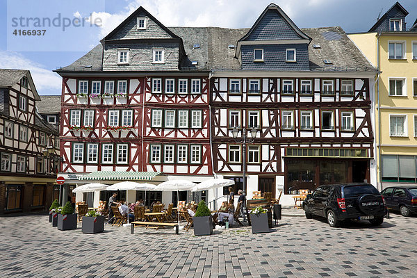 Historische Fachwerkhäuser in der Altstadt am Kornmarkt  Wetzlar  Hessen  Deutschland  Europa