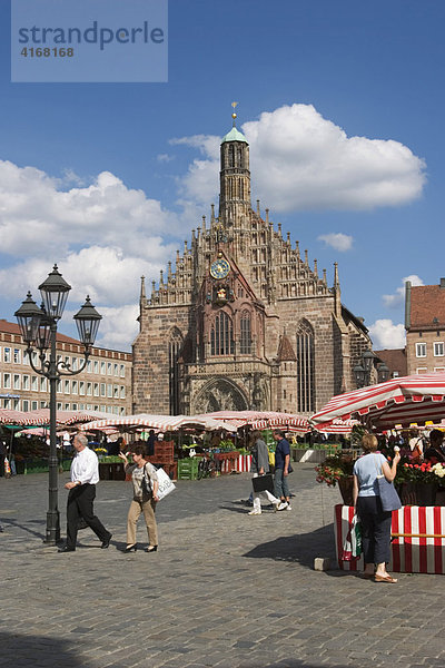 Nürnberg - Hauptmarkt mit Frauenkirche