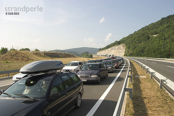 Stau auf Autobahn in Slowenien
