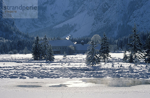 Österreich Oberösterreich Salzkammergut Totes Gebirge Almsee mit Seehaus