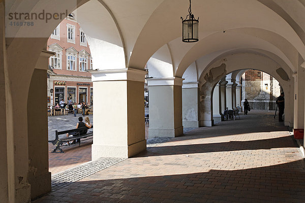 Laubengang in Altstadt  Landshut  Niederbayern  Deutschland