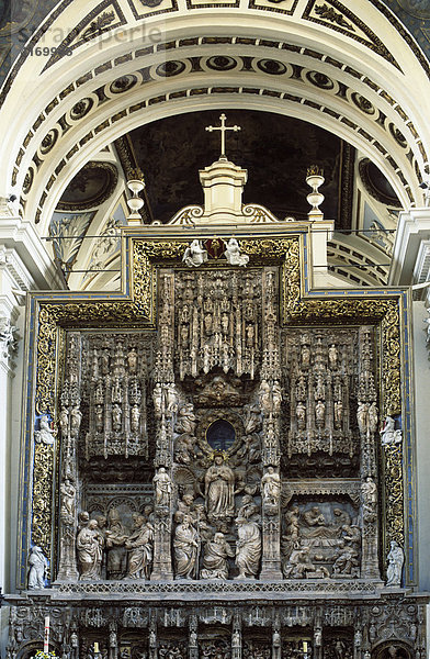 Hauptaltar in Basilika Nuestra Senora del Pilar  Zaragoza (Saragossa)  Aragonien  Spanien