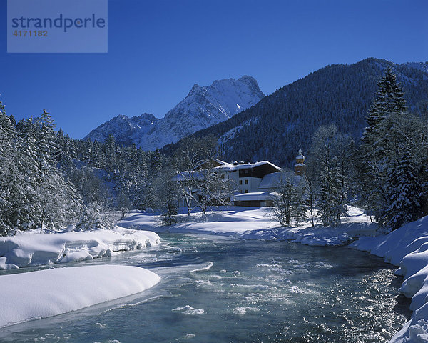 Rißtal mit Hinterriß  Karwendelgebirge  Tirol  Österreich