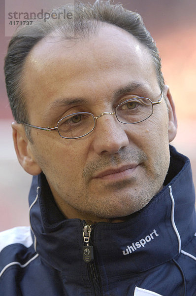 Coach Juergen KOHLER