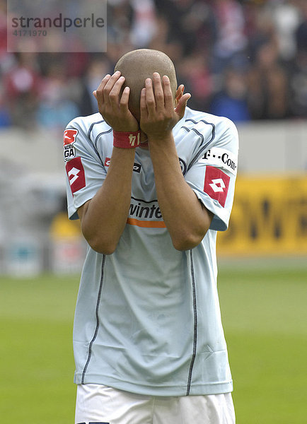 Mohamed ZIDAN FSV Mainz 05 wischt sich Tränen aus den Augen nach verlorenem Spiel