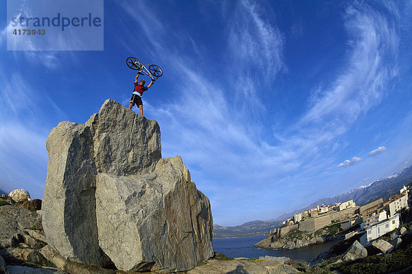 Mountainbiker  Calvi  Korsika  Frankreich