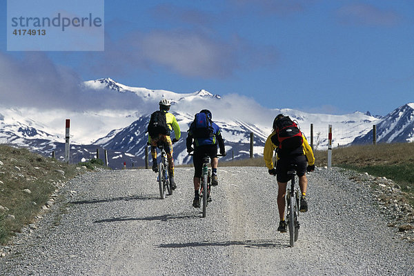 Mountainbiker  Südliche Alpen  Südinsel  Neuseeland