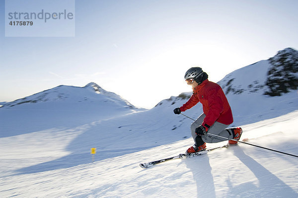 Skiläufer  Telemark  Hochstubai  Tirol  Österreich