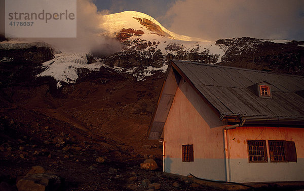Whymper-Hütte  Gipfel des Chimborazo  Ecuador  Südamerika