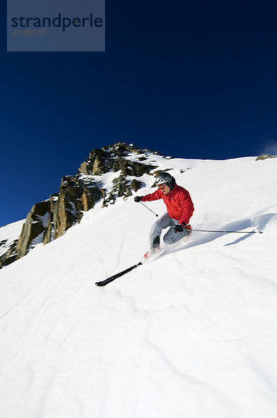 Skiläufer  Telemark  Hochstubai  Tirol  Österreich