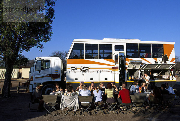 Reisemobil  Gruppenreise  Campingtour  Etosha Nationalpark  Okaukuejo-Camp  Namibia  Afrika