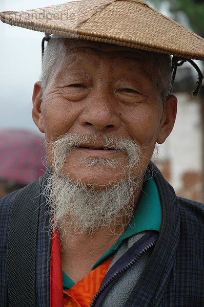 Alter Mann  Bhutan  Asien