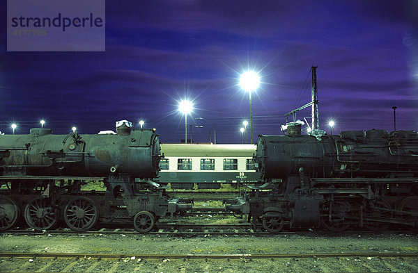 Alte Dampflokomotive auf einem Bahngelände in Berlin-Schöneweide  Deutschland