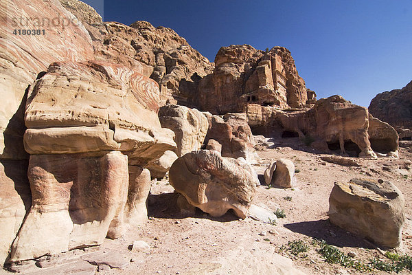 Felsengrab in Petra  Jordanien  Naher Osten