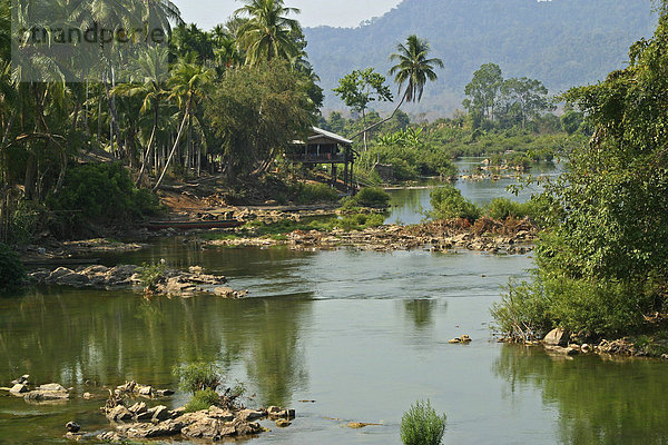 Blick auf den Mekong von der alten Eisenbahnbrücke zwischen der Insel Don Det und Don Khon Siphandon  Laos