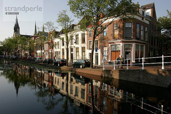 Gracht in Delft   Niederlande