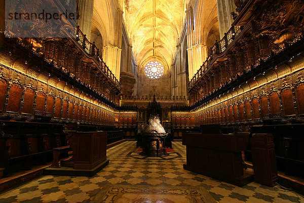 Chor der Kathedrale von Sevilla Andalusien Spanien Europa