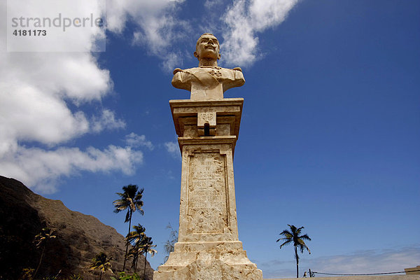 Denkmal in Vila das Pombas auf der Insel Santo Antao  Kap Verde  Kapverdische Inseln  Afrika