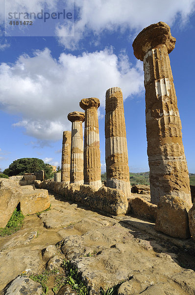Herkules Tempel  Valle dei Templi  Agrigent  Agrigento  Sizilien  Italien  Europa