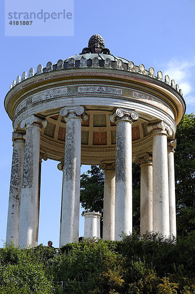 Monopteros im Park Englischer Garten  München  Bayern  Deutschland