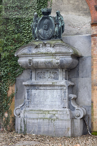 Grab von Dr. jur. Johannes Ritter von Widenmayer  1838-1893  Bürgermeister  Alter Südfriedhof München  Bayern  Deutschland