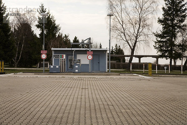 Gelände der ehemaligen NS-Ordensburg Vogelsang  ehemalige Tankstelle der Belgischen Armee  Nordeifel  Aachen  Nordrhein-Westfalen Deutschland  Europa