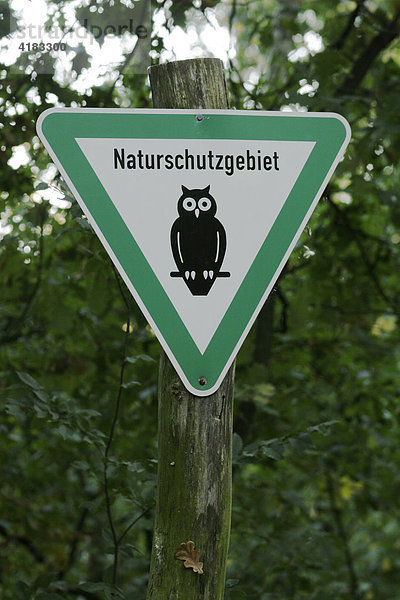 Schild eines Naturschutzgebietes