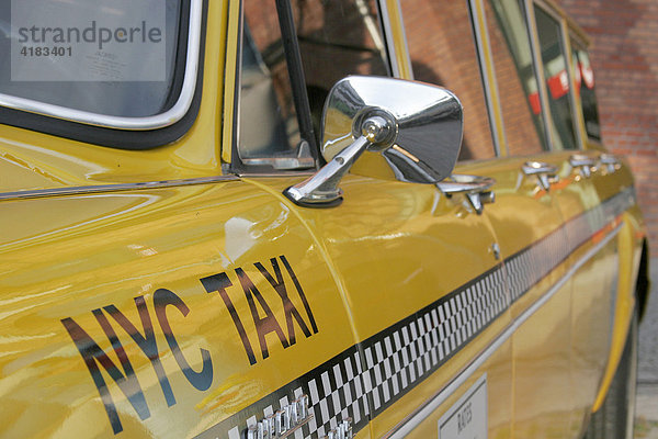 New Yorker Stretch Taxi