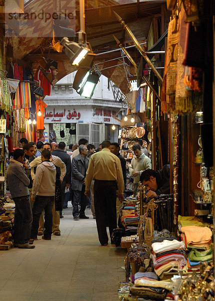 Kairo - Khan al-Khalili - Altes moslemisches Viertel mit Geschäften und Basaren  Kairo  Ägypten