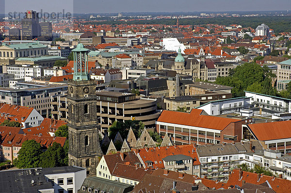 Hannover von oben mit der Aegidienkirche  Niedersachsen  Deutschland