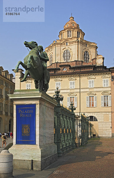 Kirche San Lorenzo am Piazzetta Reale  Turin  Torino  Piemont  Italien