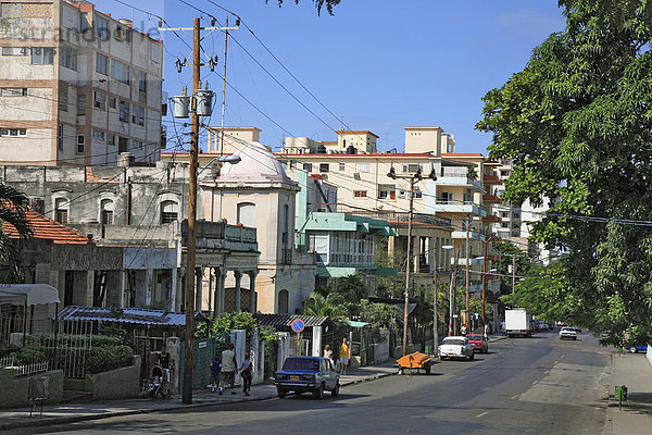 La Rampa  Straßenszene in Havanna  Kuba