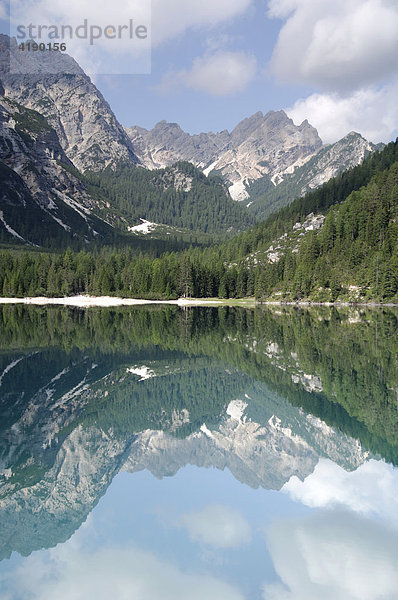 Pragser Wildsee  Lago di Braies  Pustertal  Südtirol Italien