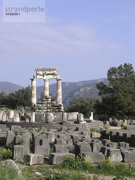 Tholos-Tempel  Heiligtum der Athena Pronaia Delphi  Griechenland