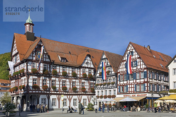 Rathaus am Marktplatz von Bad Urach  Baden-Württemberg  Deutschland