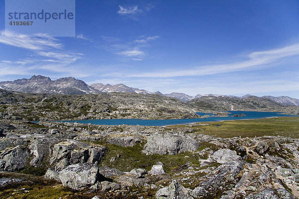 See in Gebirgslandschaft  Weite  Crater Lake  Chilkoot-Trail  Britisch Columbien  Kanada